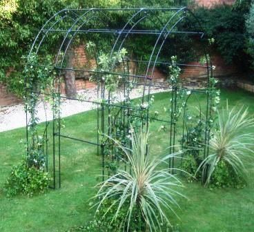 Gothic Tunnel » Gap Garden Products