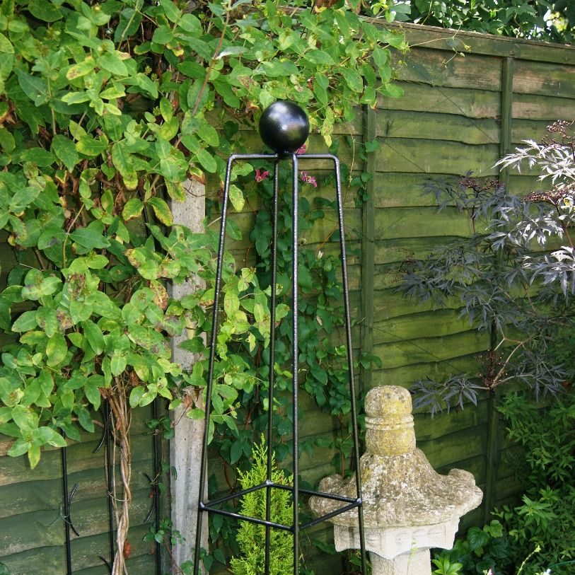 Classic-Obelisk-1-v2 Classic Obelisk (Various Sizes) - Image 1